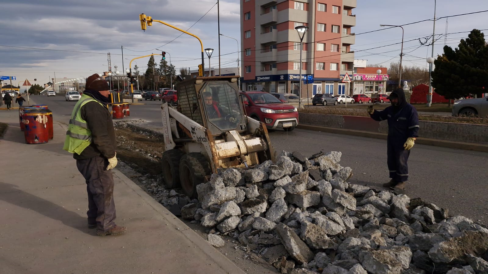 Comnezó en Río Grande un intenso plan de bacheo