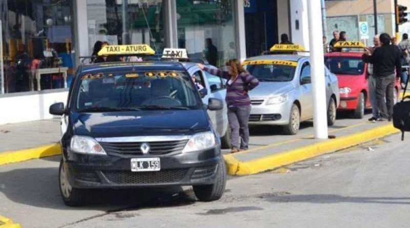 Entrega de licencias y habilitaciones para remises y taxis