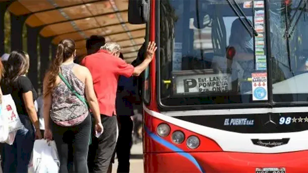 Dictaron conciliación obligatoria y la UTA levantó el paro de colectivos previsto para el lunes