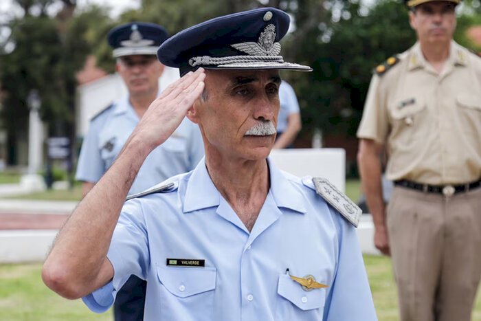 El Gobierno designa a Javier Valverde al frente de la Fuerza Aérea.