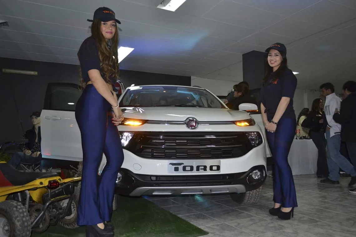 Lasac, la concesionaria Fiat, presentó la nueva pick up 4x4 Toro