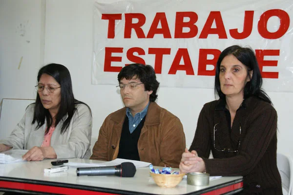 Deheza, Raimbault y De María, durante la conferencia de prensa.