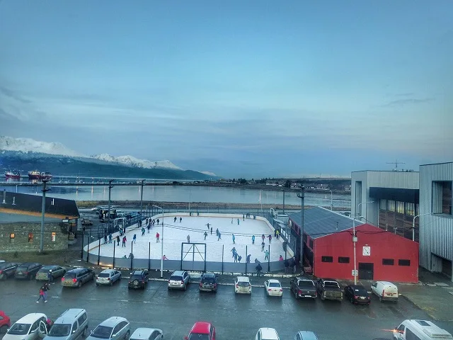 La ciudad de Ushuaia ya cuenta con una pista de patinaje para todos