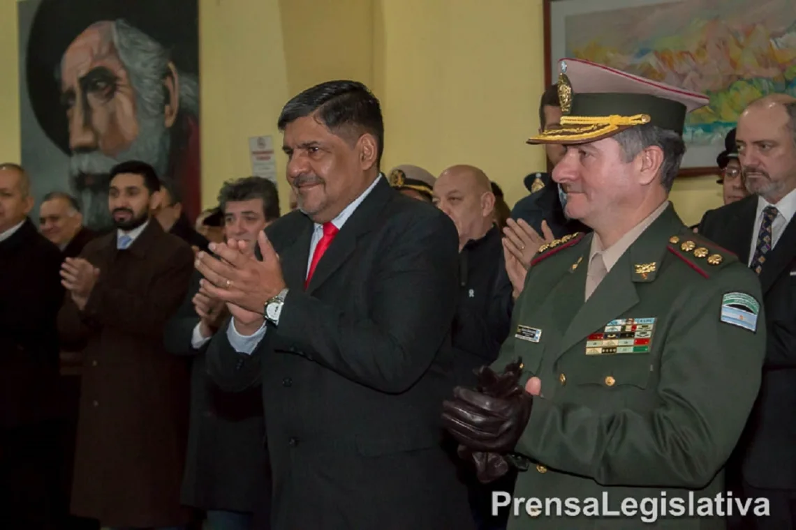 Gendarmería: El Parlamento acompañó el aniversario 79 de la fuerza nacional