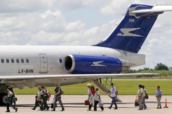 Los problemas para los viajantes, el principal tema a solucionar por Aerolíneas Argentinas.