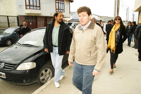 Gustavo Melella, al momento de concluir la visita a la obra en el barrio Mutual.