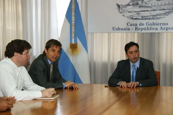 Melella, Sciurano y Aramburu, durante la primera reunión en Ushuaia.