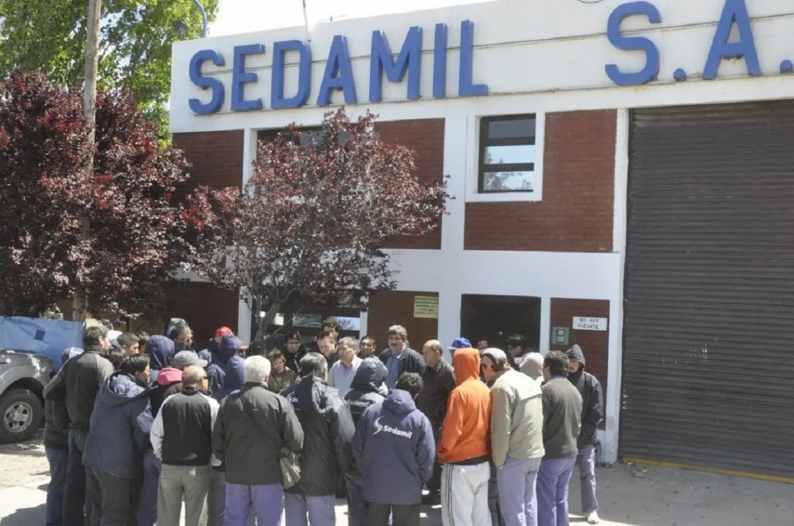 Sedamil, en cesación de pagos: Incertidumbre en textiles de Río Grande