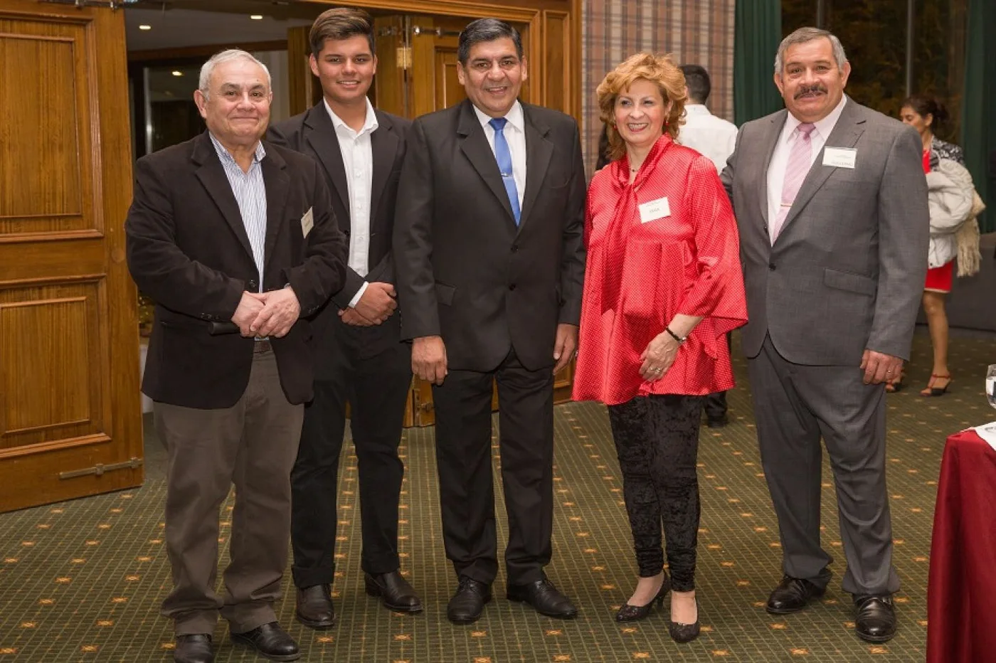 vicegobernador Juan Carlos Arcando; participó de la "8va. Cena Anual" de la iglesia "María Auxiliadora" de Ushuaia