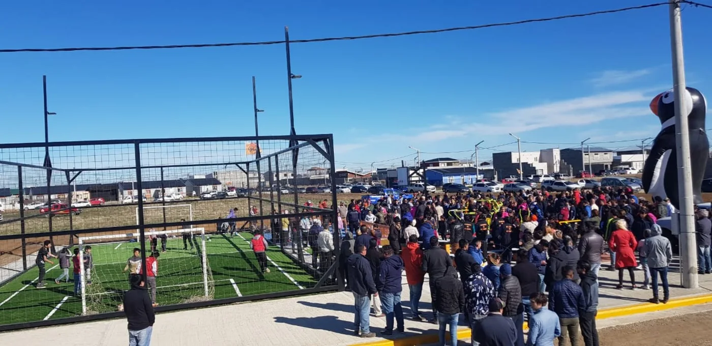 Playón Deportivo en el Barrio Los Cisnes