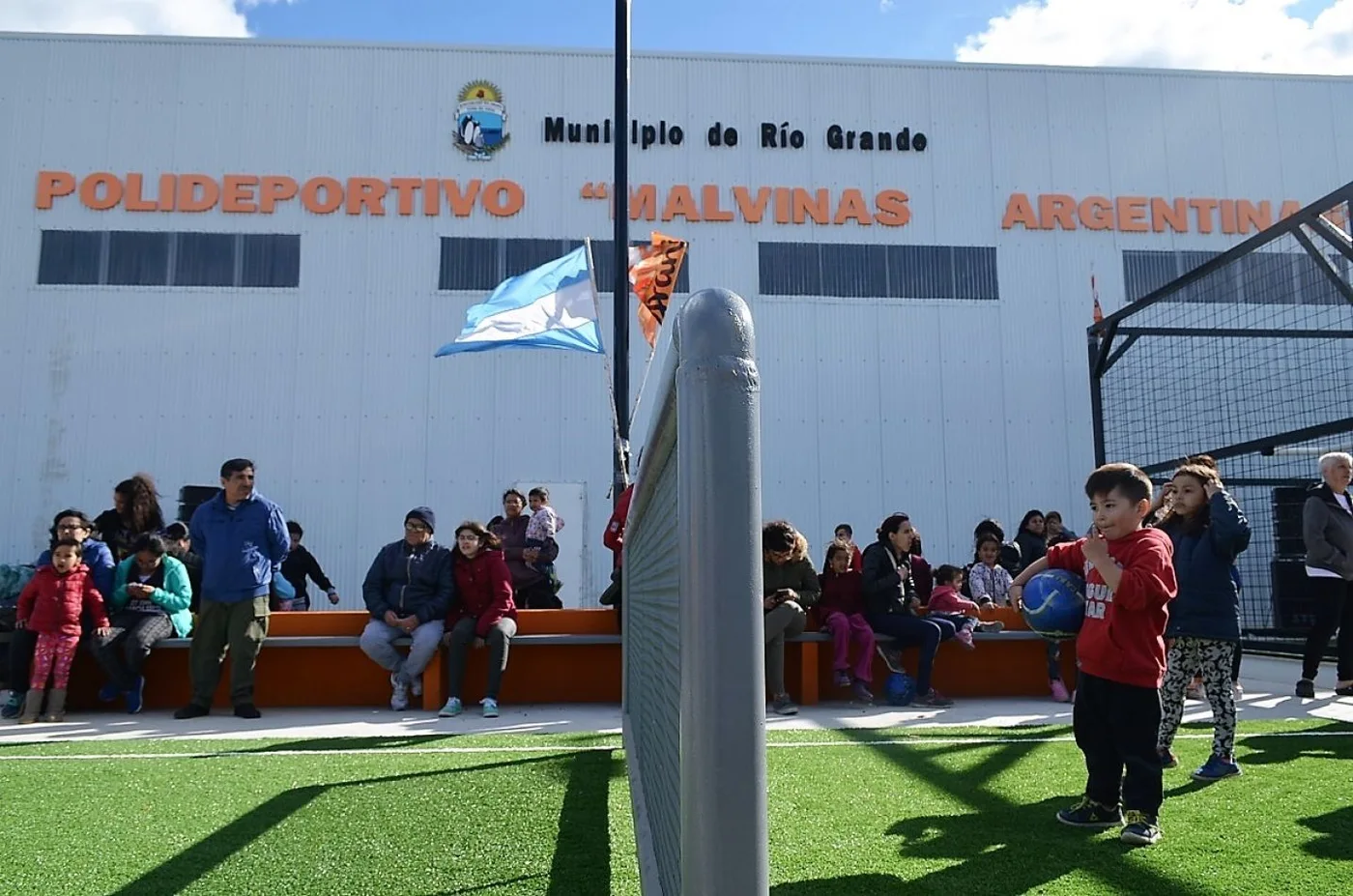 El polideportivo promete ser un lugar de esparcimiento e inclusión.