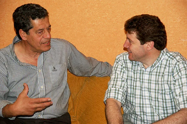 Jorge Garramuño y Gustavo Melella, en un distendido diálogo.