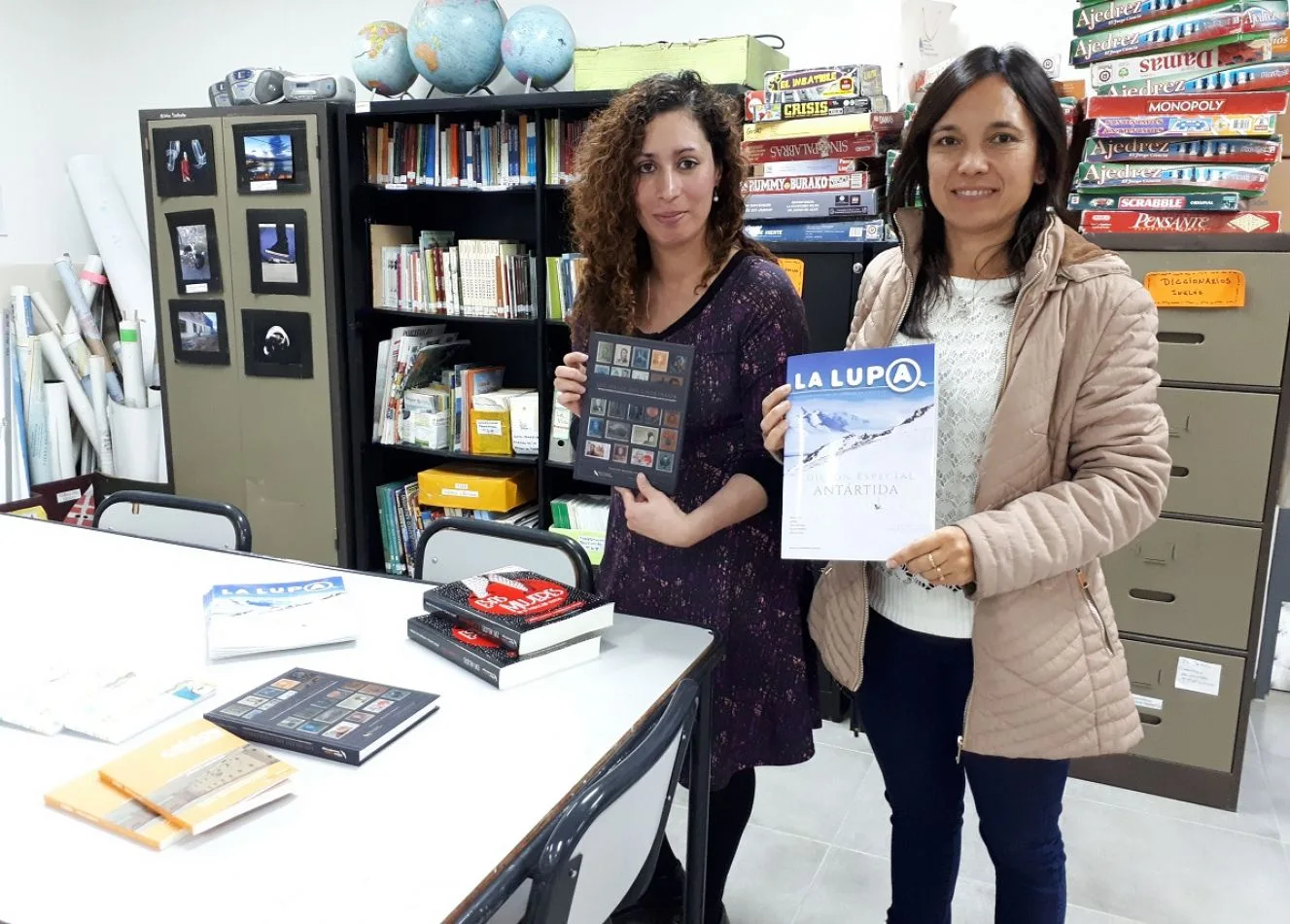 La biblioteca Lucinda Otero recibió obras de la Editora Cultural