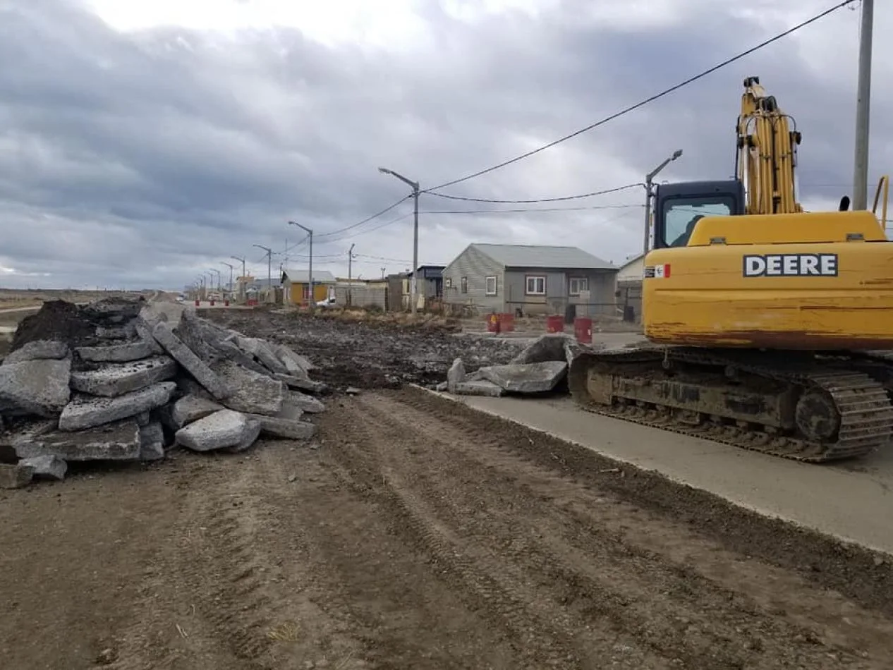 La obra se encuentra en garantía y es por eso que la firma constructora lleva adelante la reparación sin cargo al Municipio