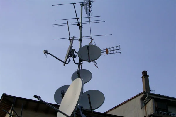 Desde 2008 no se ha censado y las antenas proliferan en la ciudad.