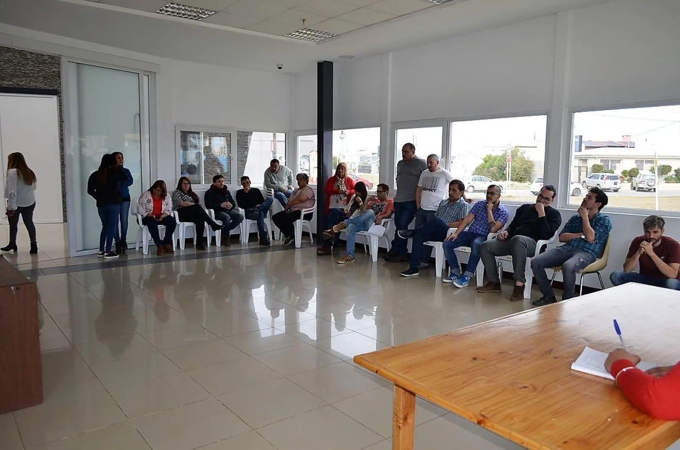 Asamblea de empleados en el IPV de Río Grande.