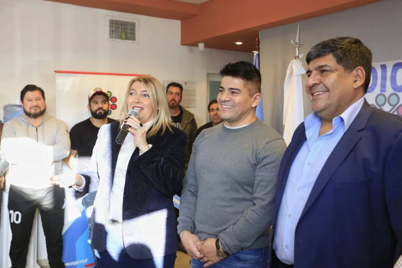 Bertone inauguró el Laboratorio Clínico de la Unión de Obreros y Empleados Plásticos