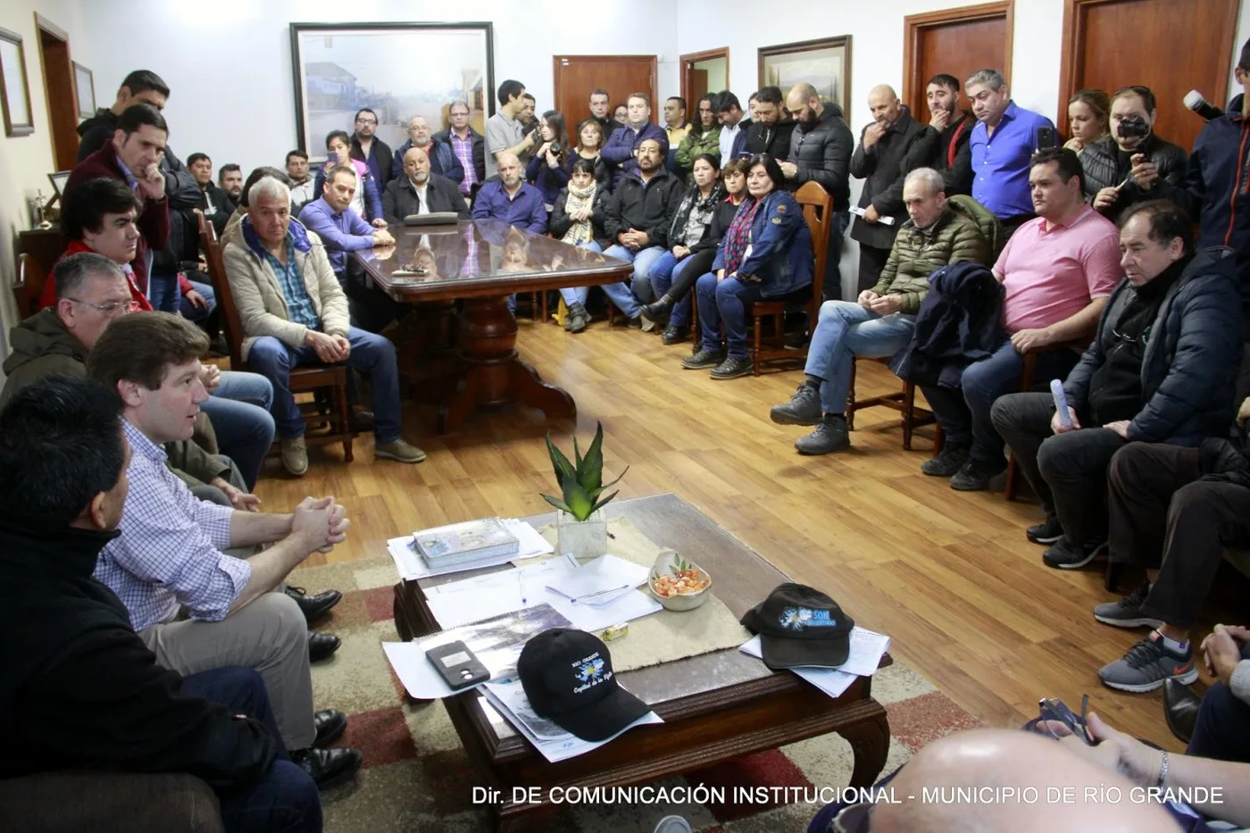 "Queremos es frenar esta locura de legitimar la entrega de nuestros recursos naturales en Malvinas"