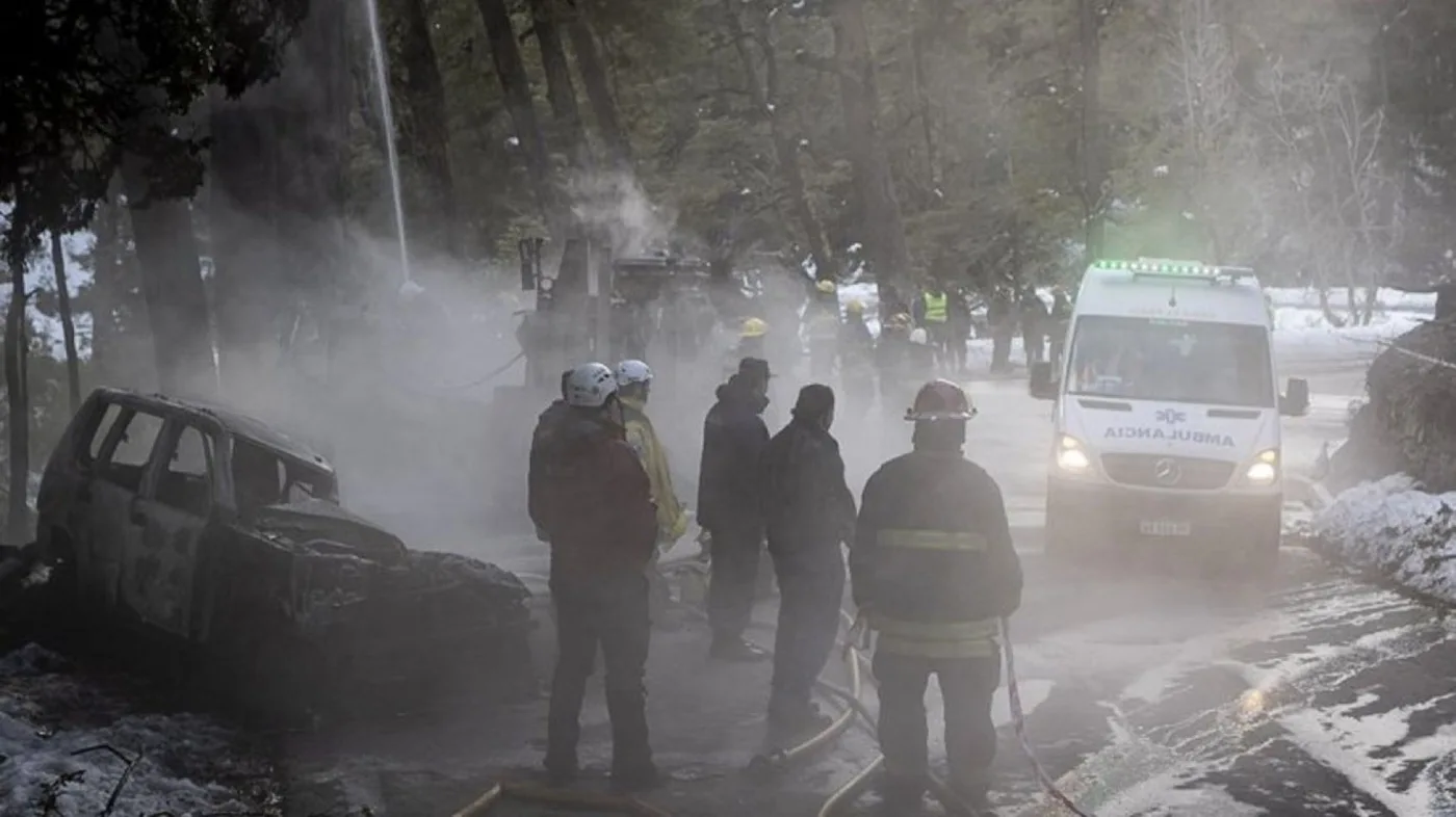 Villa La Angostura: Se declaró en estado de emergencia y seguirá aislada otros 20 días por tierra