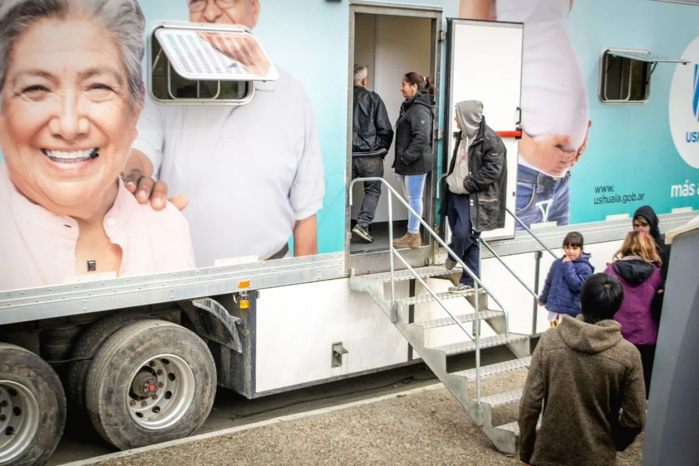 Camión sanitario móvil de la Municipalidad de Ushuaia