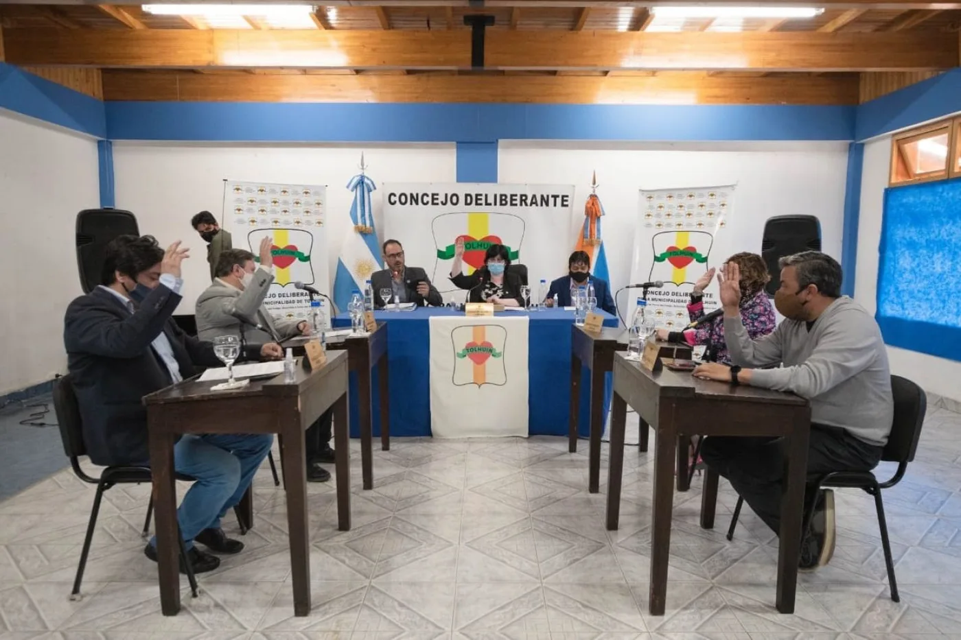 Finalmente Jeannette Alderete fue ratificada como presidente del Concejo Deliberante de Tolhuin.