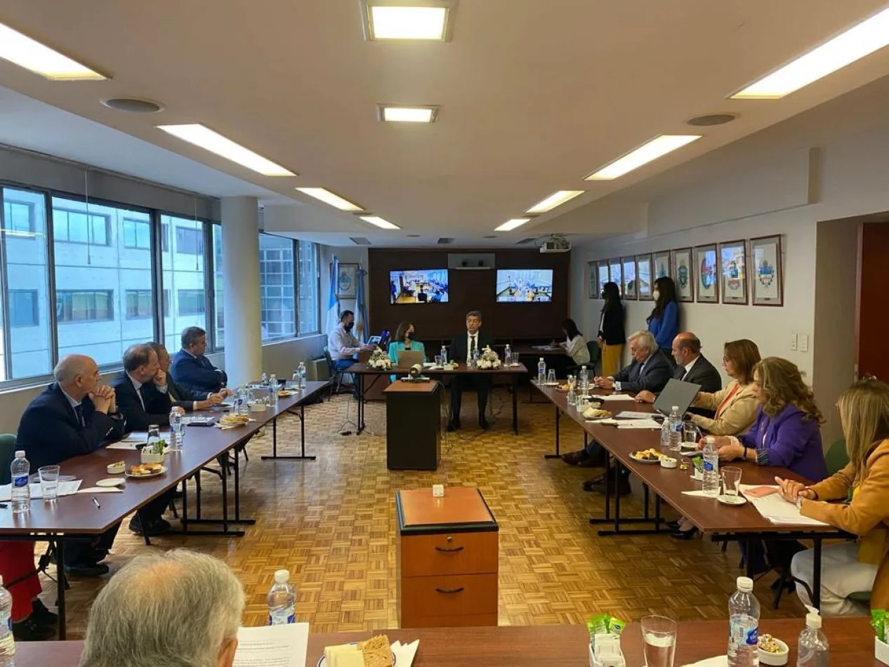 El Presidente de la Corte Suprema de Justicia de la Nación (CSJN), Dr. Horacio Rosatti, visitó la  (Ju.Fe.Jus) durante la reunión de Comisión .