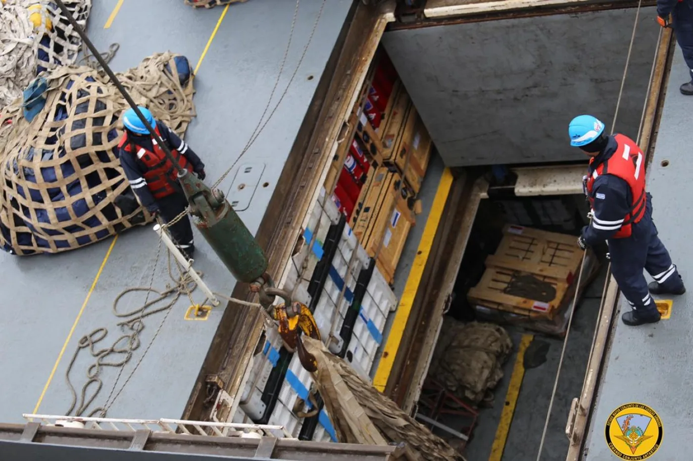 La Base Antártica Conjunta Orcadas recibió la primera operación en el lugar del Rompehielos ARA “Almirante Irizar”