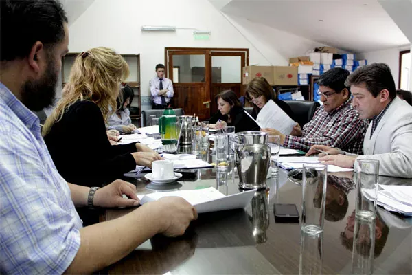 Martínez y Andrade, durante la reunión de la Comisión de Salud.