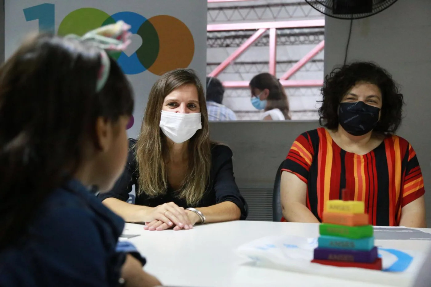 La directora ejecutiva de ANSES, Fernanda Raverta, y la ministra de Salud de la Nación, Carla Vizzotti.