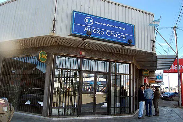 El Banco Tierra del Fuego es una de las entidades que se sumó al paro.