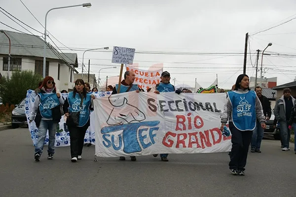 SUTEF Río Grande también acudirá a Ushuaia para hacer escuchar su reclamo salarial.