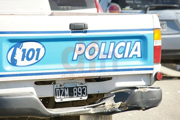 La Policía de Tierra del Fuego pudo capturar a uno de los delincuentes.