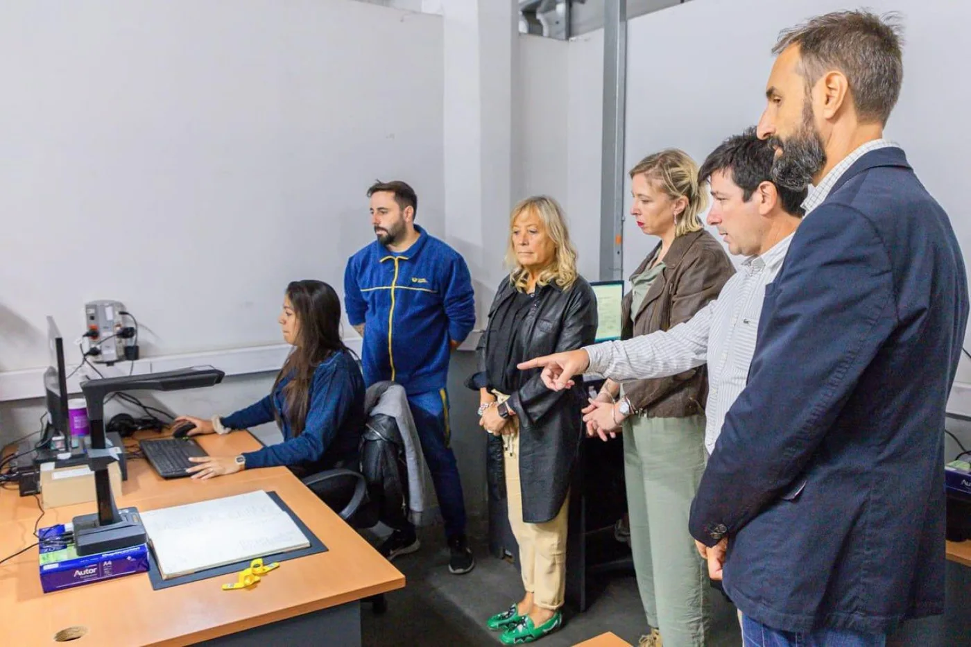 Ministra de Gobierno, Justicia y Derechos Humanos, Adriana Chapperón, junto a Maximiliano D'Alessio, Representante Oficial del Gobierno en Buenos Aire