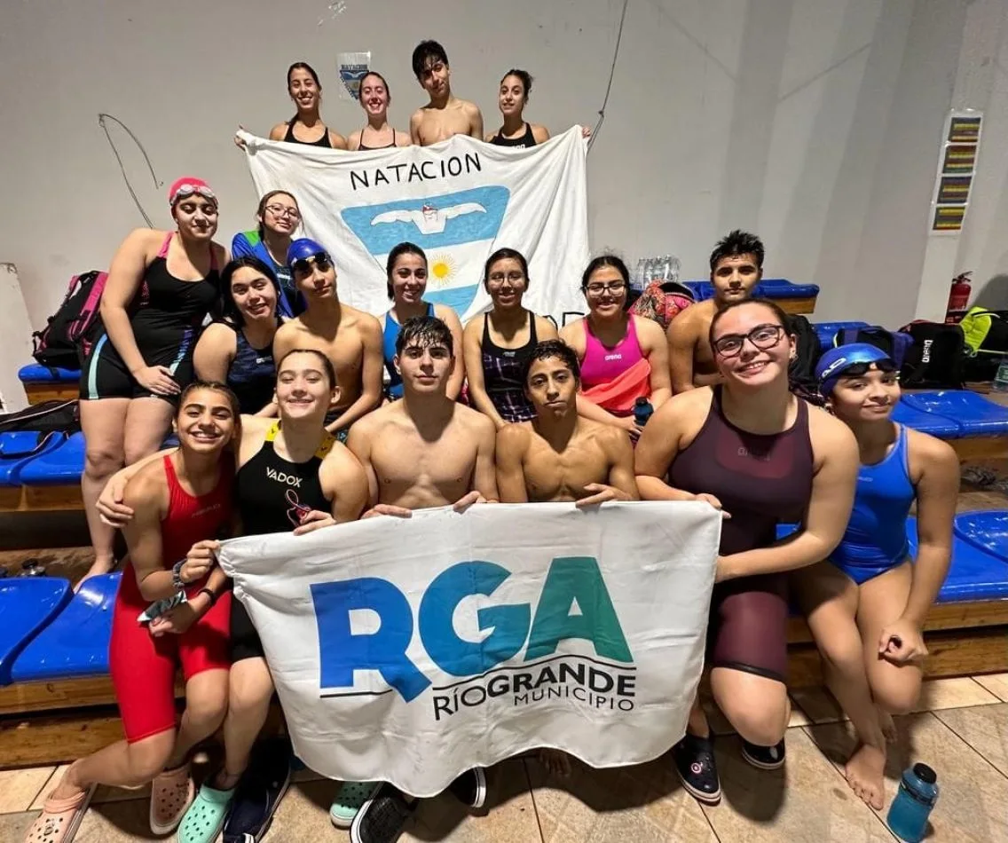 Nadadores de Río Grande participan del Circuito Patagónico Austral de natación