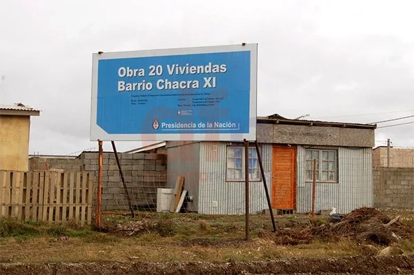 Las viviendas se construirán en Chacra XI y otros barrios de Río Grande. 