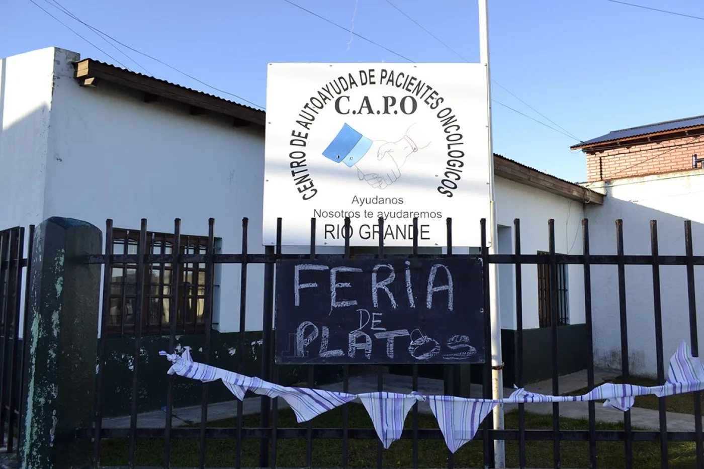 CAPO realizó feria de platos para recaudar fondos