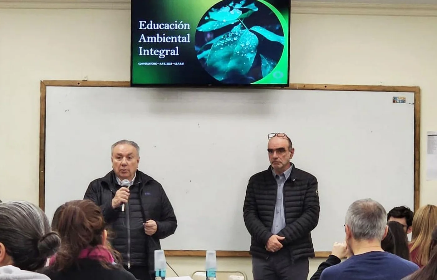 Exitoso conversatorio sobre la implementación de la Ley de Educación Ambiental Integral