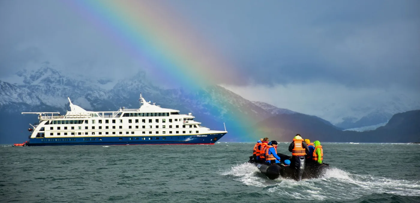 Arribó al puerto de Ushuaia el primer crucero de la temporada 2023-2024