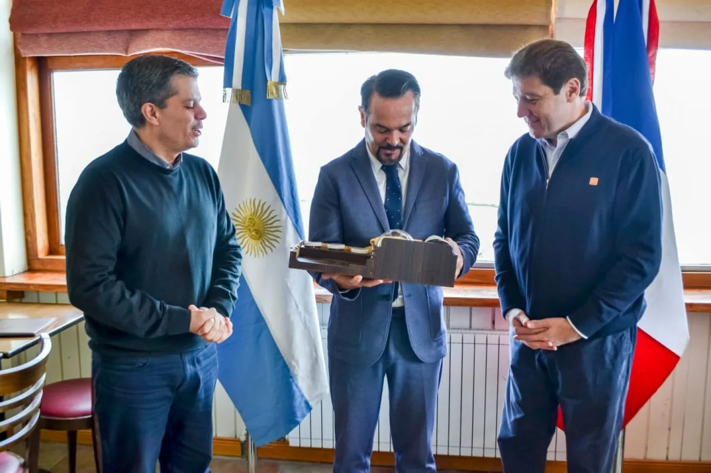 El Embajador de la República Francesa realizó su primera visita oficial a Tierra del Fuego.