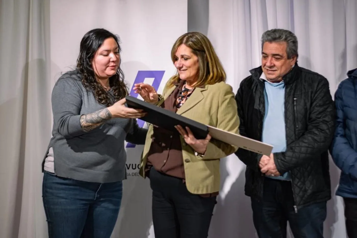 La periodista Mirta Kaszuba recibió un reconocimiento por su trayectoria