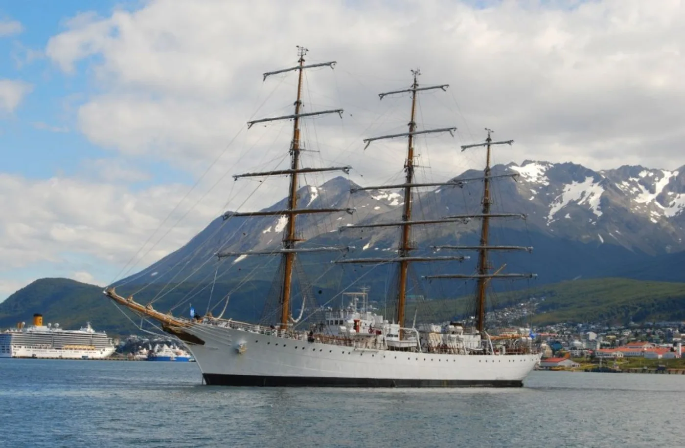 La Fragata Libertad se encuentra en Ushuaia