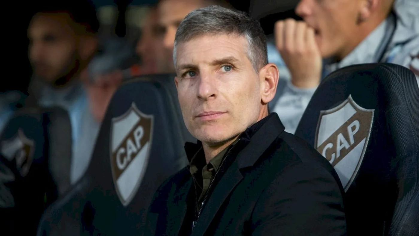 Martín Palermo dejará de ser el técnico de Platense.