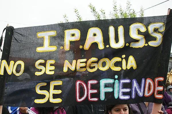 El reclamo de los gremios estatales ante la situación del IPAUSS sigue vigente.