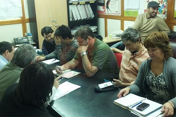 Los representantes docentes, minutos antes del inicio de las paritarias.