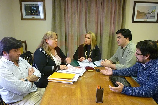 Los concejales de Río Grande, en pleno debate con Gabriela Castillo.