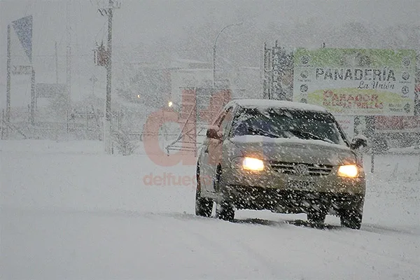 Las fuertes nevadas complicaron el estado de la Ruta Nacional 3.