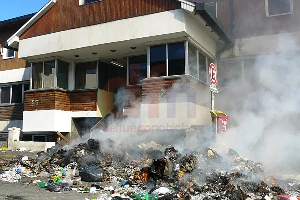 La protesta bloqueó los accesos a Casa de Gobierno.