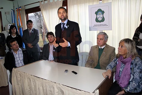 Federico Sciurano encabezó el acto de entrega de las viviendas sociales.