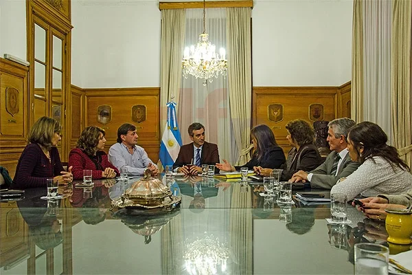 Florencio Randazzo recibió a parlamentarios fueguinos en Buenos Aires.