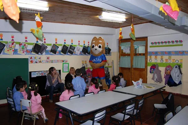 Los chicos disfrutaron de la charla y de la presencia de Washi.